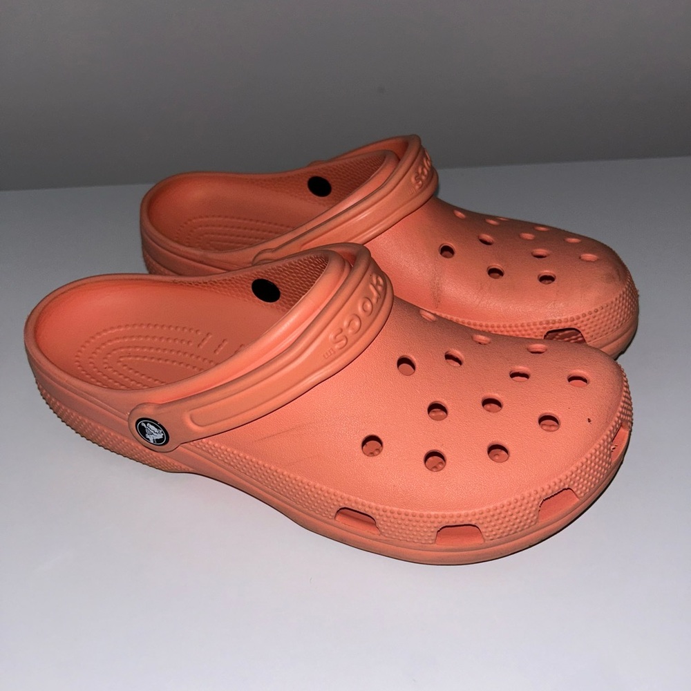 Coral crocs